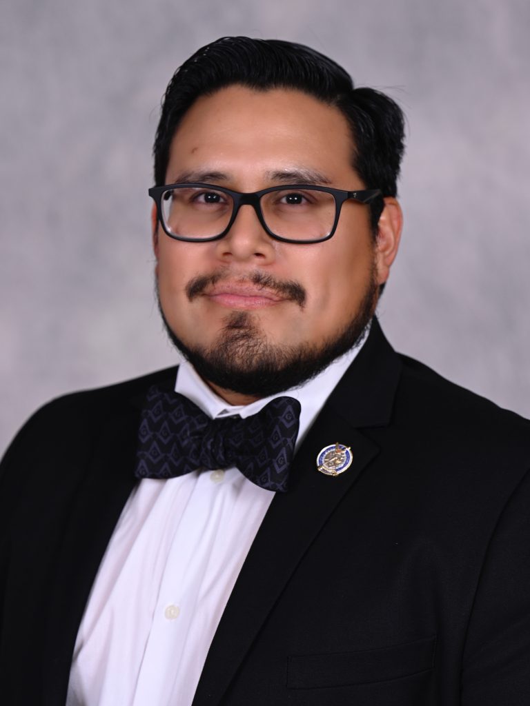 Senior Paralegal Edwin Lopez in Port St. Lucie